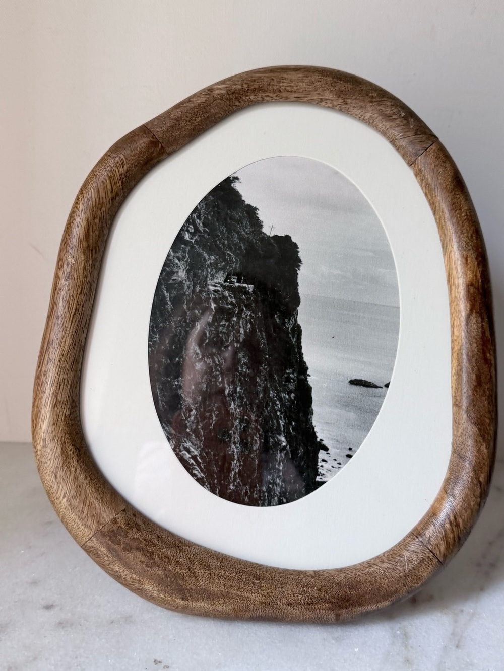 Wooden organic irregular Oval Photo Frame - Brown 10”x8” - Picture 4 of 13